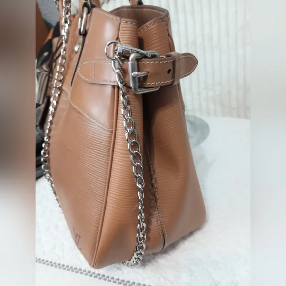 Louis Vuitton bags - Picture 3 of 16